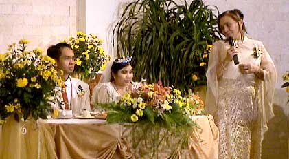 The mother of the bride delivers her speech.